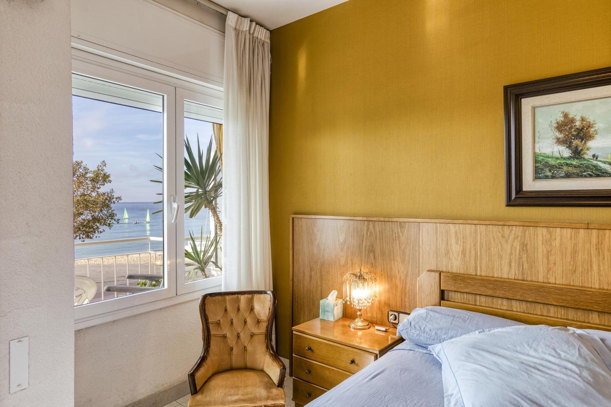 Carrer Del Mar Apartment Palamos Ngoại thất bức ảnh